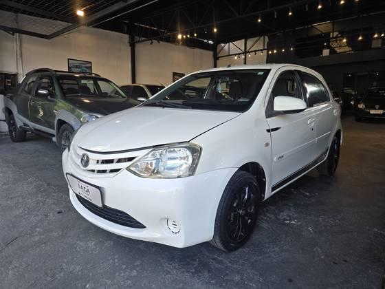 TOYOTA ETIOS 1.5 XS 16V FLEX 4P MANUAL TOYOTA ETIOS 1.5 XS 16V FLEX 4P MANUAL